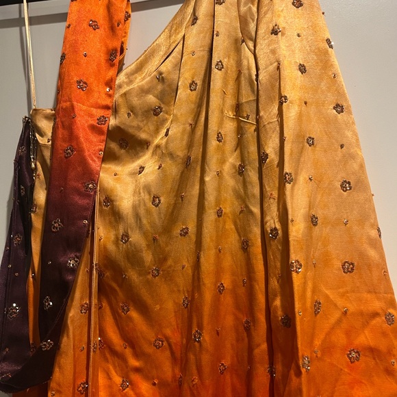 Sani Size XS Amaya one shoulder gown NWOT - Picture 5 of 6